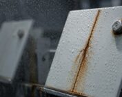 rusty metal surface with droplets labtest